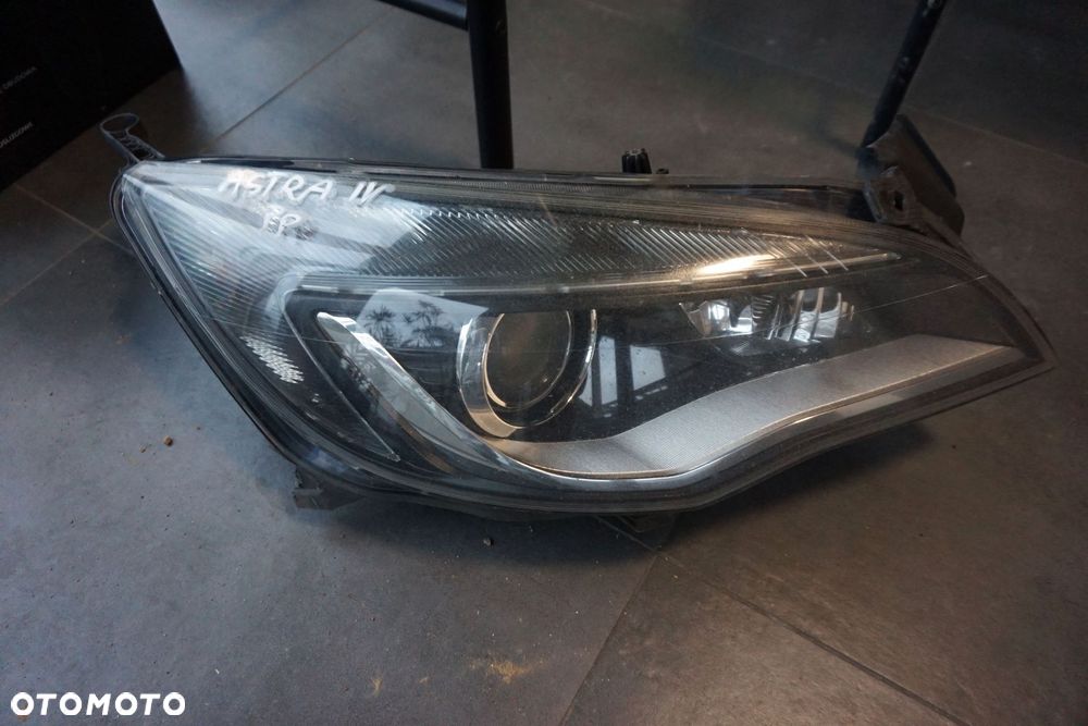 LAMPA PRZEDNIA PRAWA ASTRA IV J 13253651 XENON OPEL 2009-2015 - 1