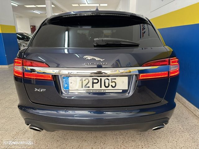 Jaguar XF Sportbrake 3.0 D V6 Premium Luxury - 8