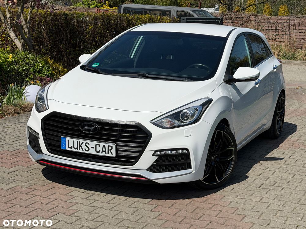 Hyundai i30 1.6 GDI Turbo Luxury - 1