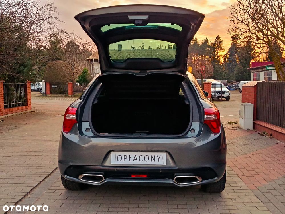 Citroën DS5 e-HDi 110 EGS6 SoChic - 8