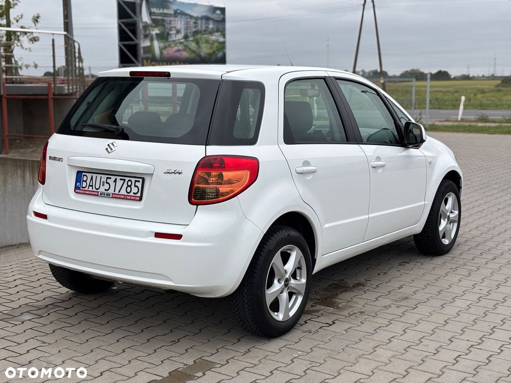 Suzuki SX4 1.6 VVT Automatic 4x2 Style - 16