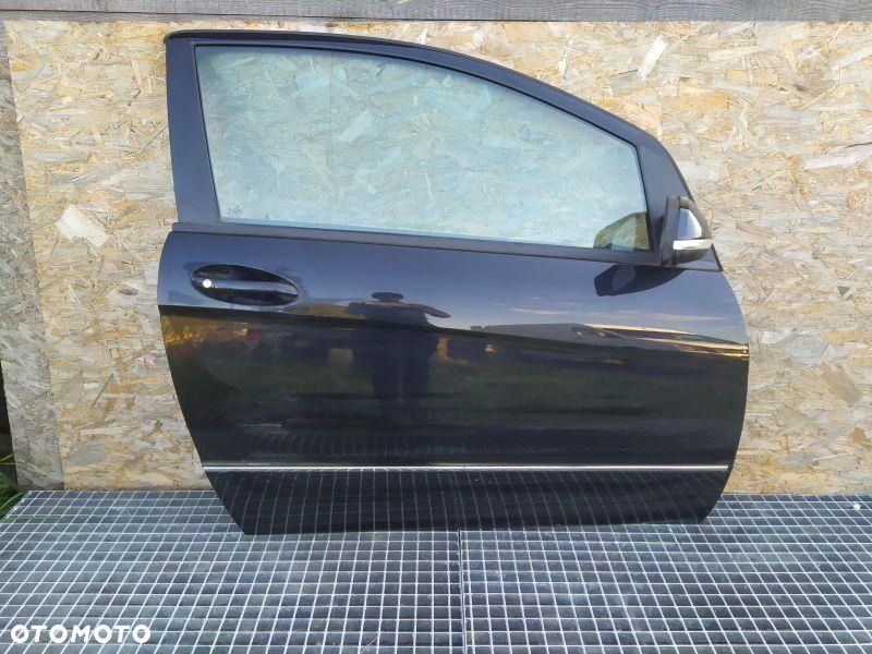 DRZWI PRAWE CZARNE KPL UK 5D BDB MERCEDES A KLASA W169 MERCOE