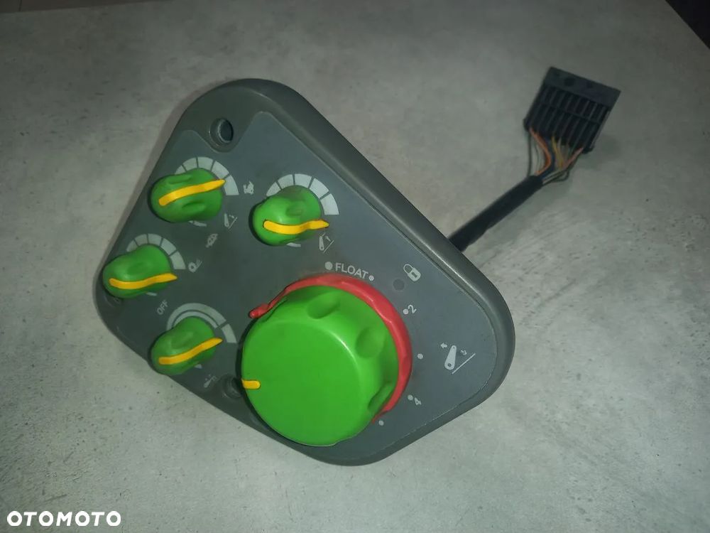 Panel podnośnika EHR Deutz Fahr Agrotron M650 - 1