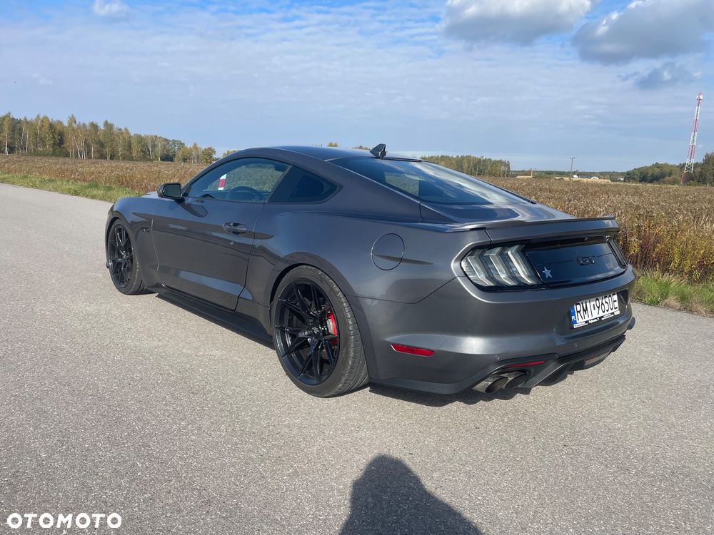 Ford Mustang - 7