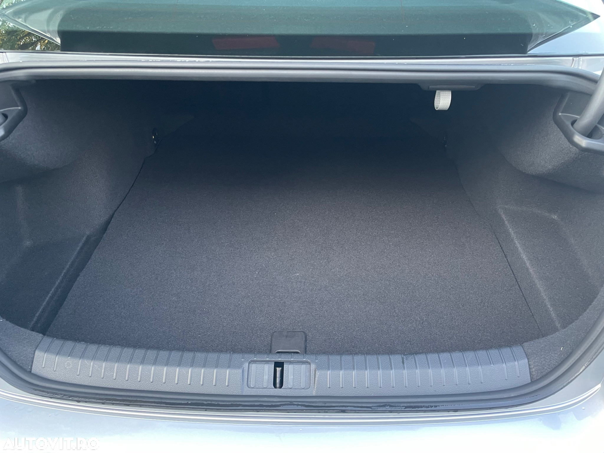 Volkswagen Passat 1.5 TSI ACT DSG Advance - 6