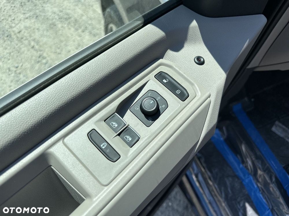 Volkswagen California - 24