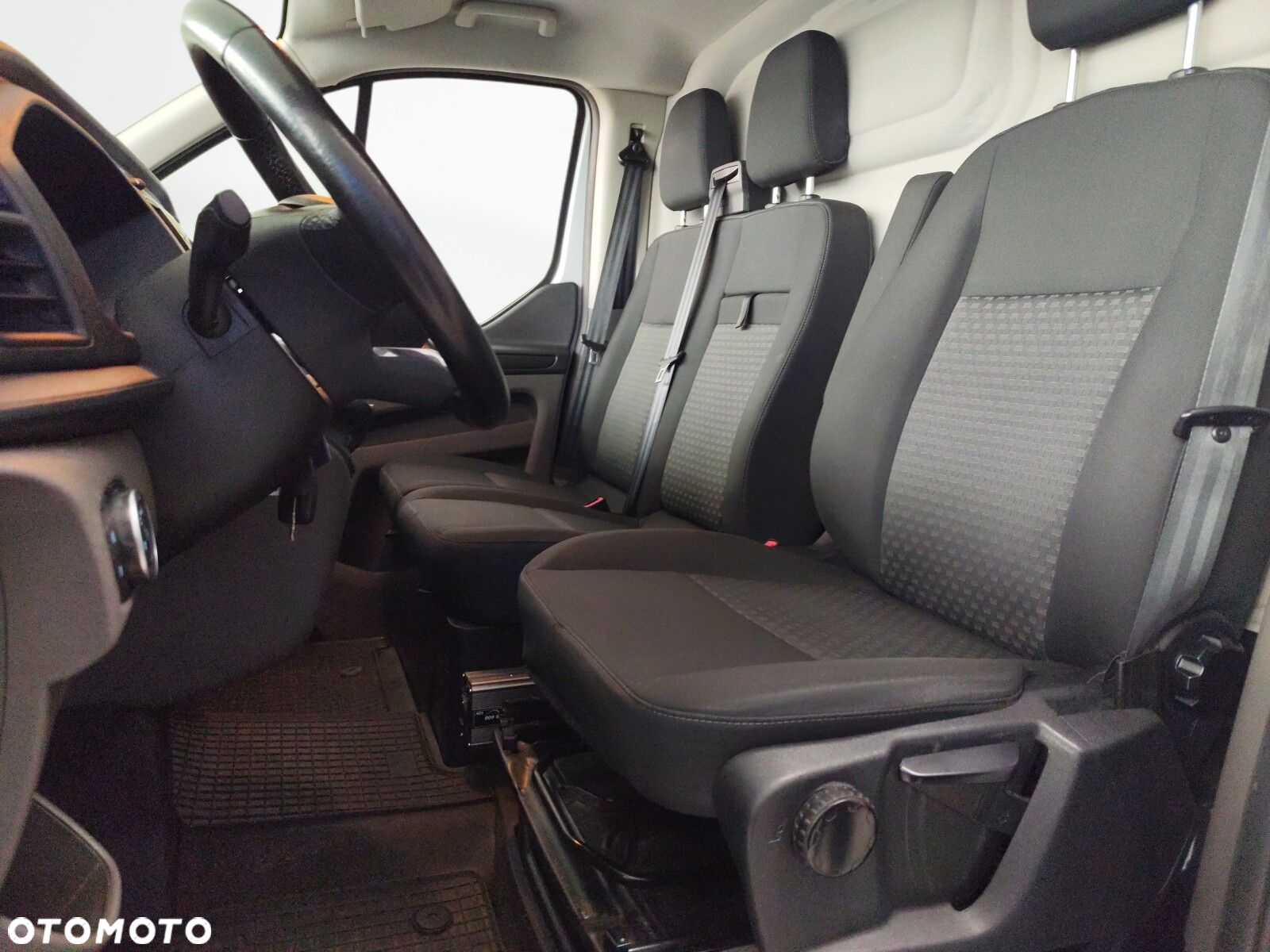 Ford transit-custom - 10