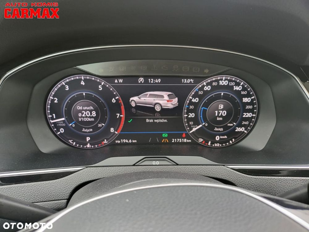 Volkswagen Passat - 11