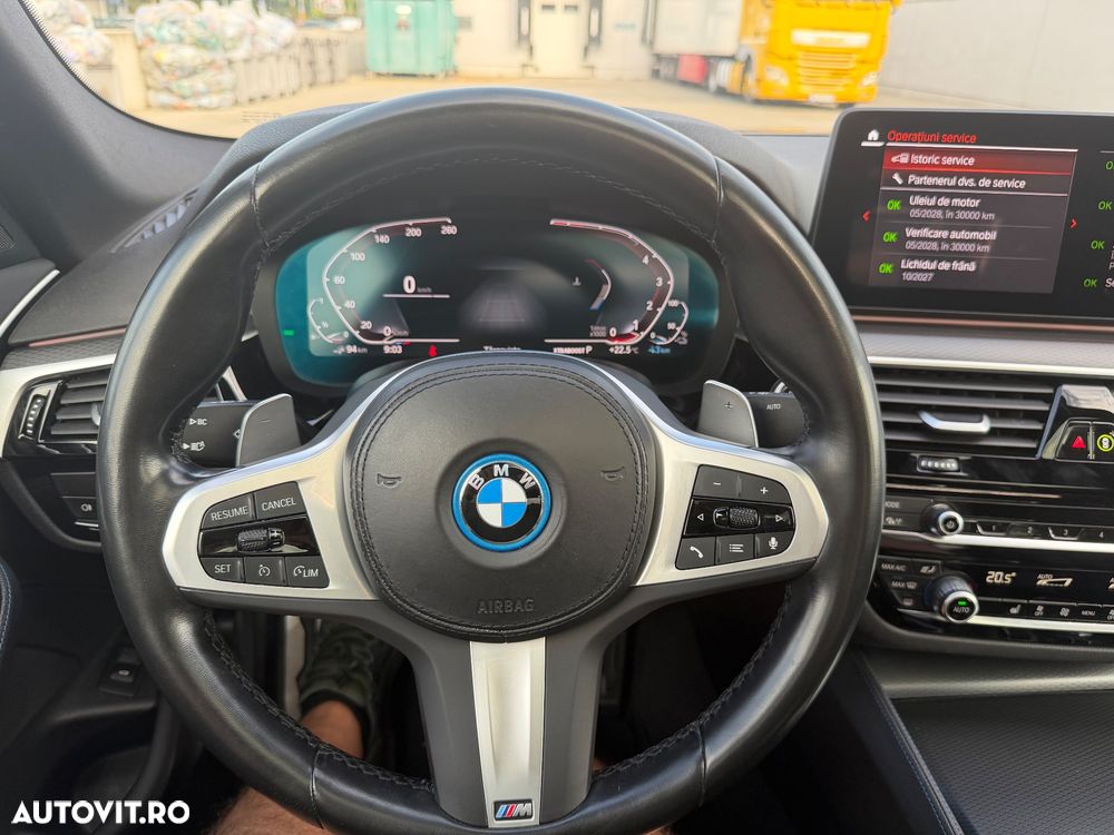 BMW Seria 5 530e Aut. M Sport Edition - 18