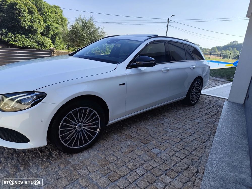 Mercedes-Benz E 300 de Exclusive Line - 21