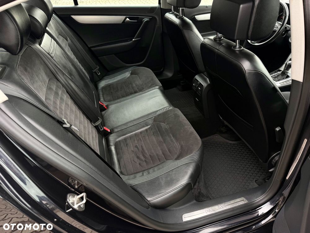 Volkswagen Passat - 8