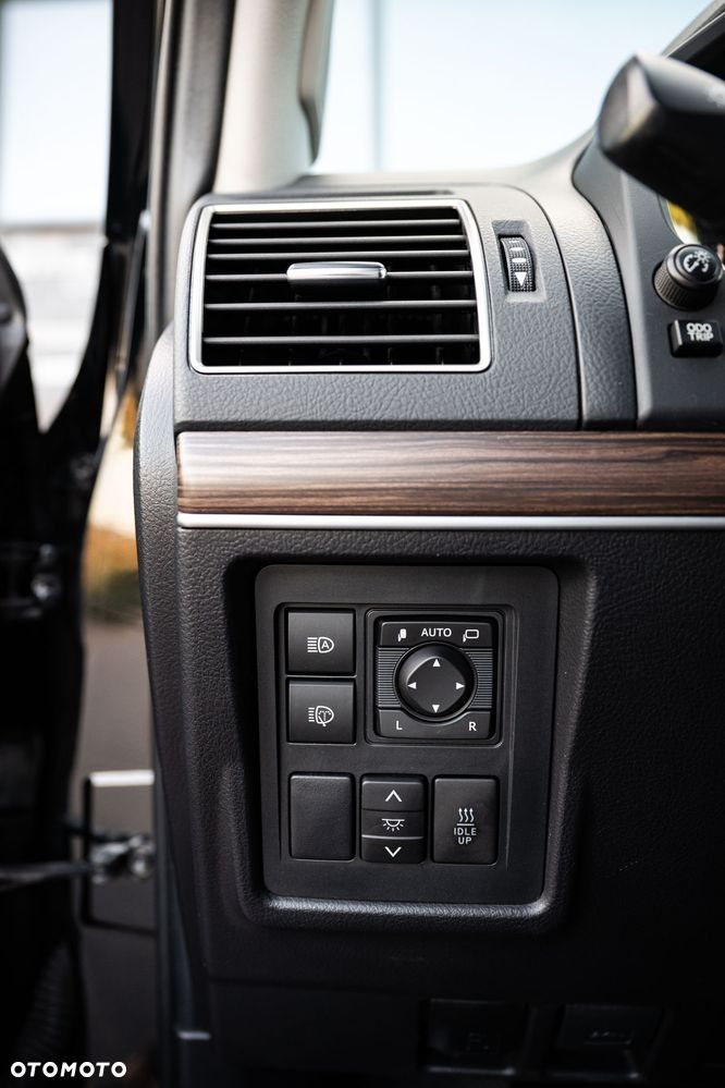 Toyota Land Cruiser LC 2.8 D-4D Prado - 29