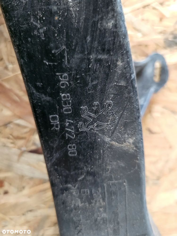 Ślizg zderzaka Prawy tył Peugeot 3008 - 4