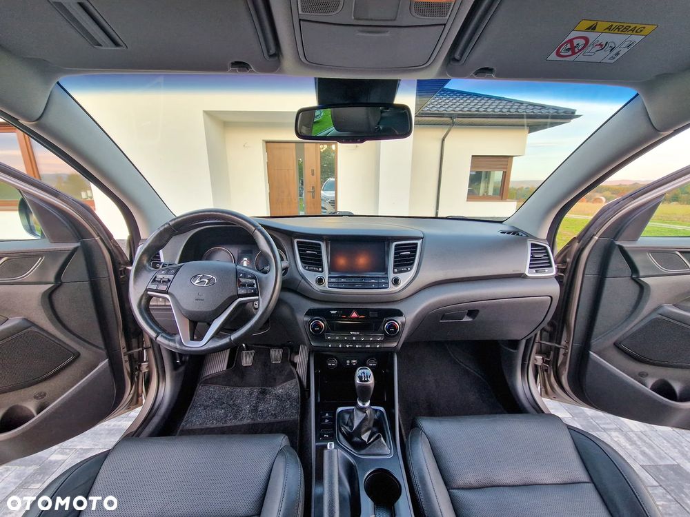 Hyundai Tucson - 33