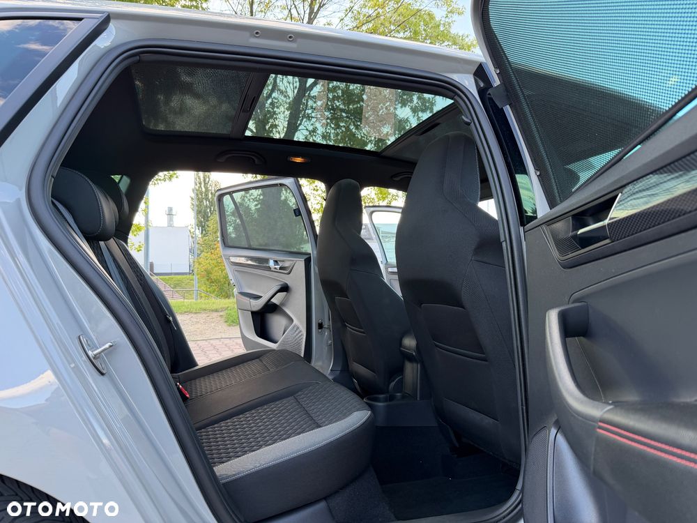 Skoda RAPID 1.0 TSI DSG Monte Carlo - 38