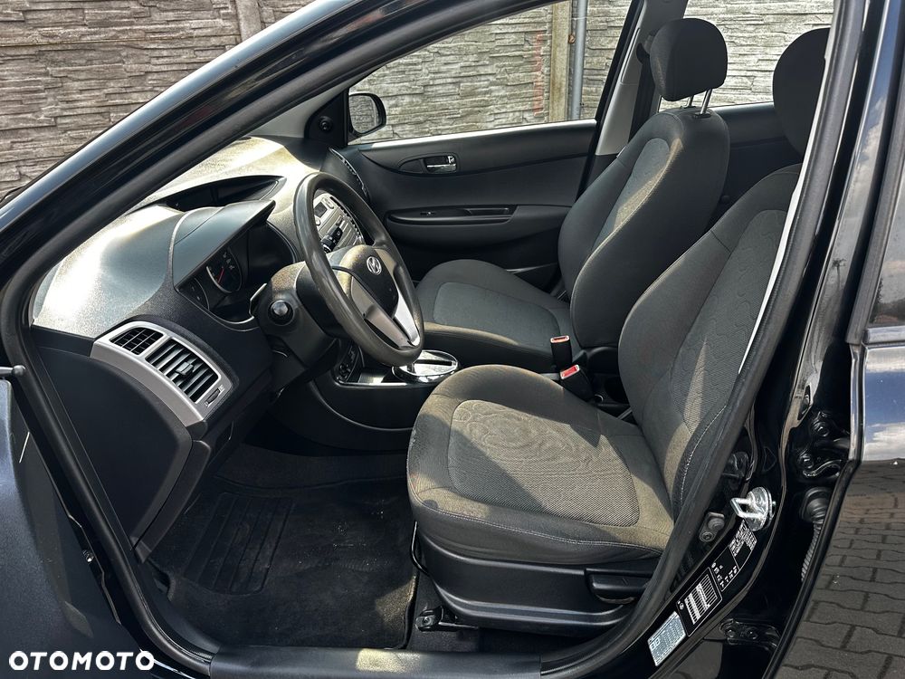 Hyundai i20 1.4 Comfort - 10
