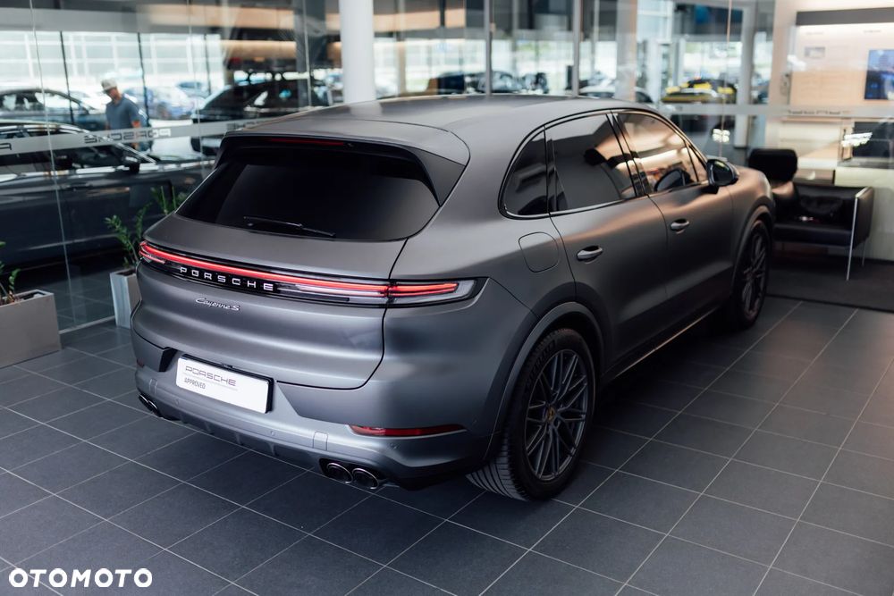 Porsche Cayenne S E-Hybrid PHEV - 10