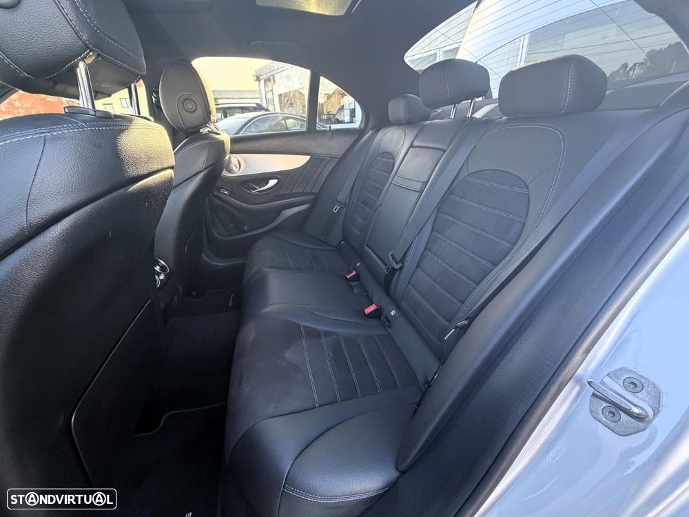 Mercedes-Benz C 300 - 28