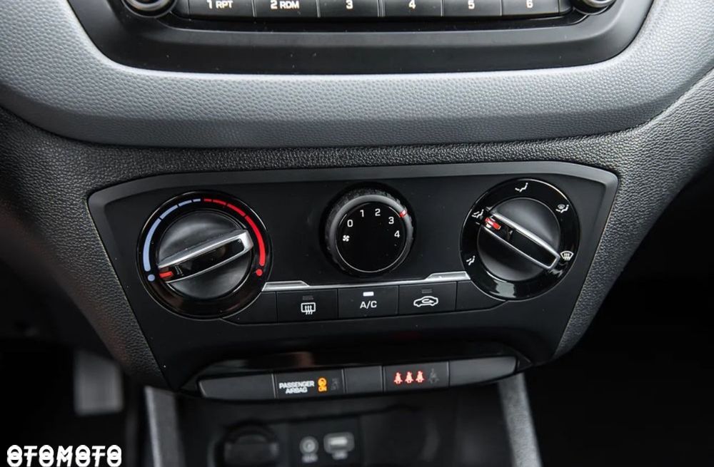Hyundai i20 1.2 Select - 19
