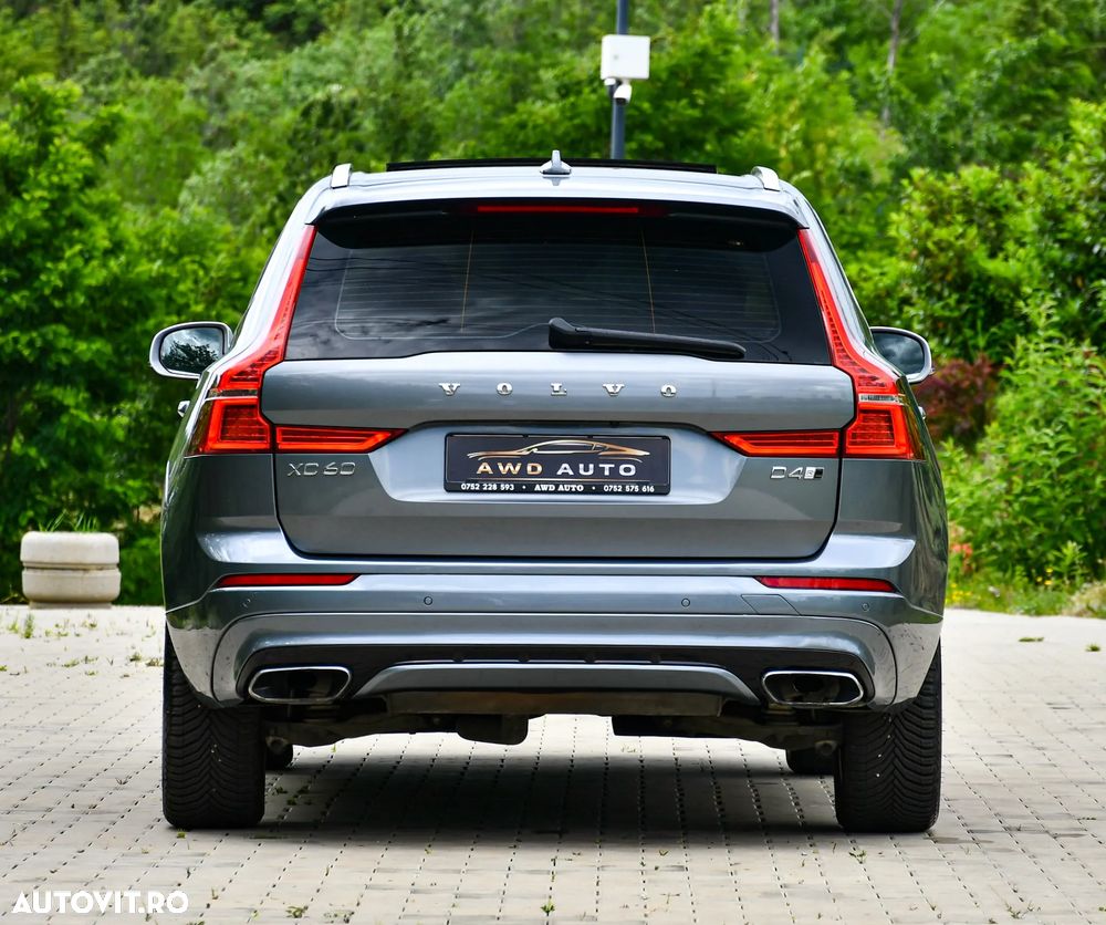 Volvo XC 60 D4 AWD R-Design - 32