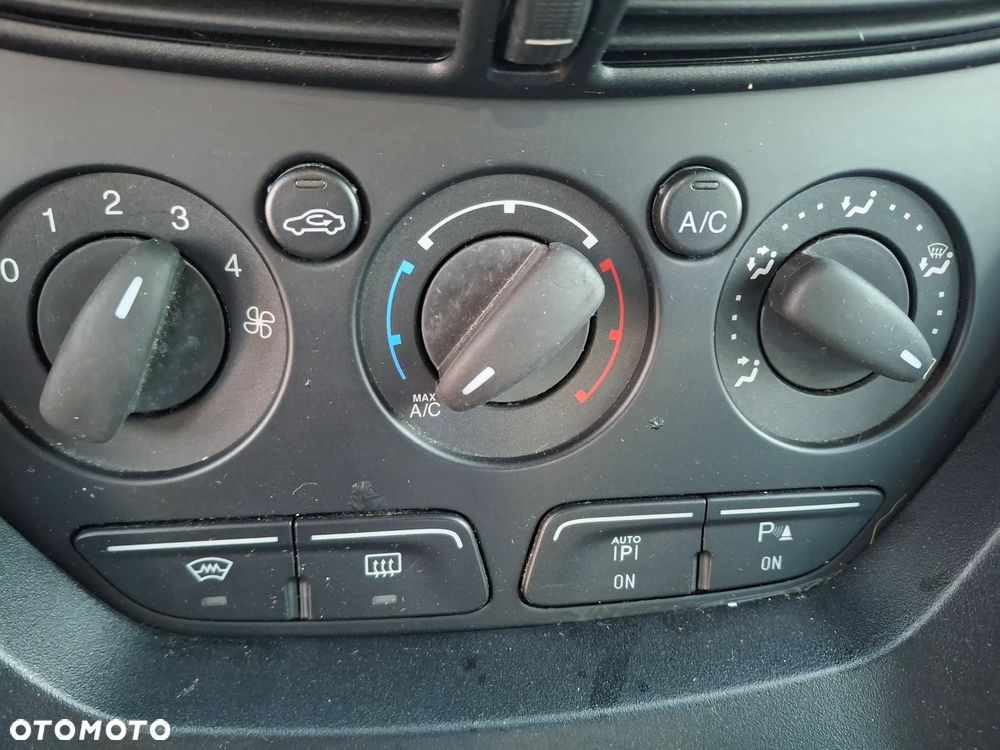 Ford C-MAX 1.6 TDCi Edition - 22