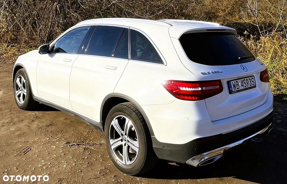 Mercedes-Benz GLC - 12