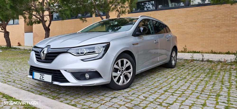 Renault Mégane Sport Tourer - 2
