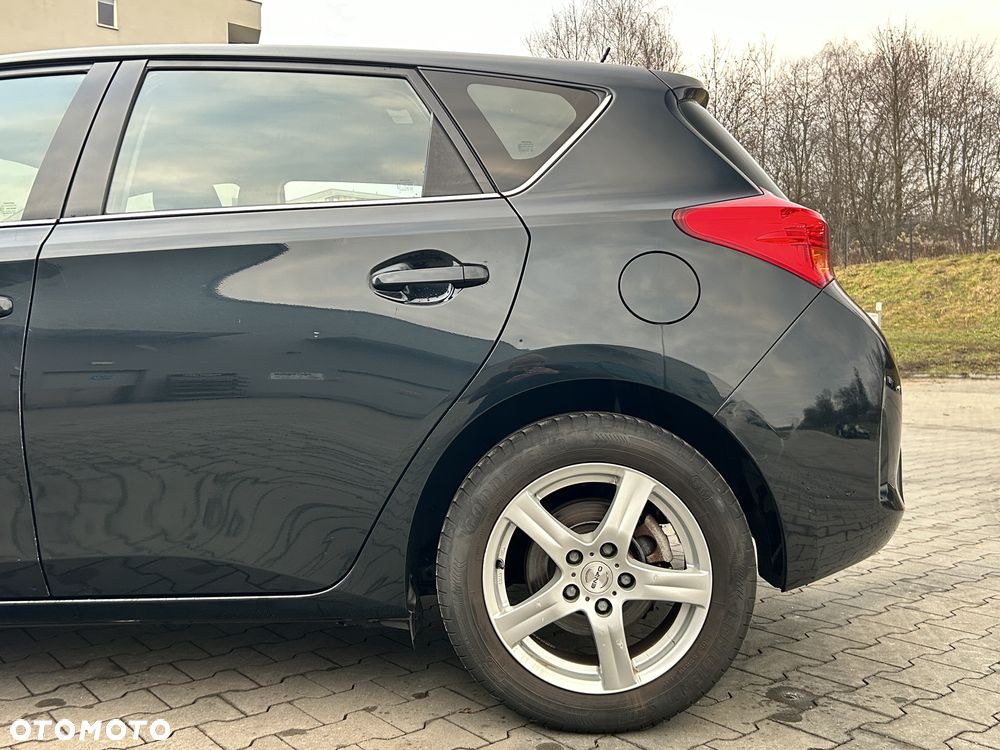 Toyota Auris - 23