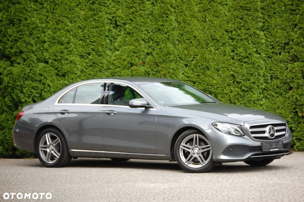 Mercedes-Benz Klasa E 220 d 9G-TRONIC Avantgarde - 32