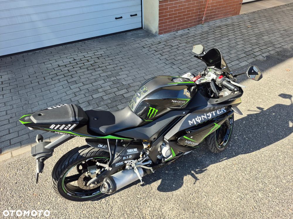 Yamaha YZF - 16
