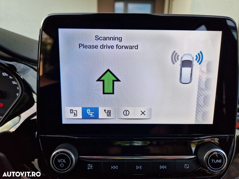 Ford Fiesta 1.0 EcoBoost Titanium - 11