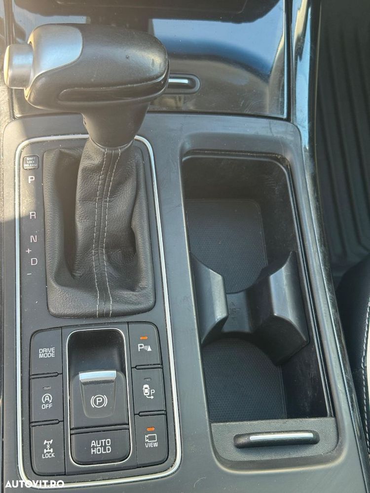 Kia Sorento - 16