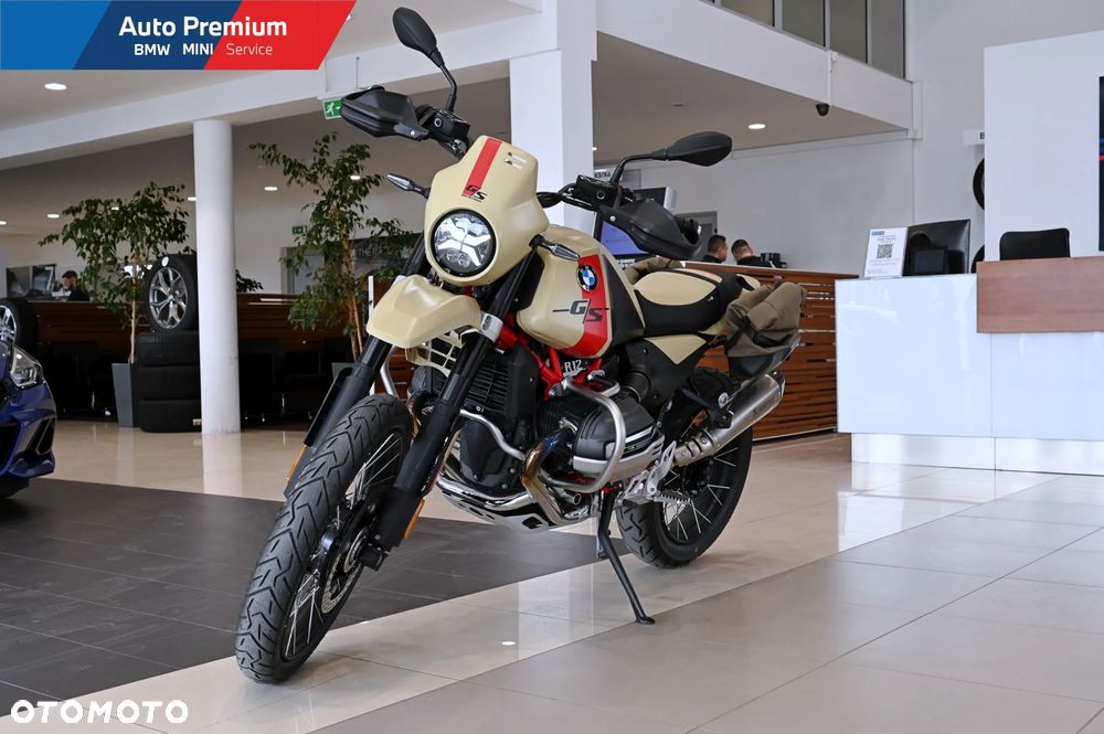 BMW R - 1