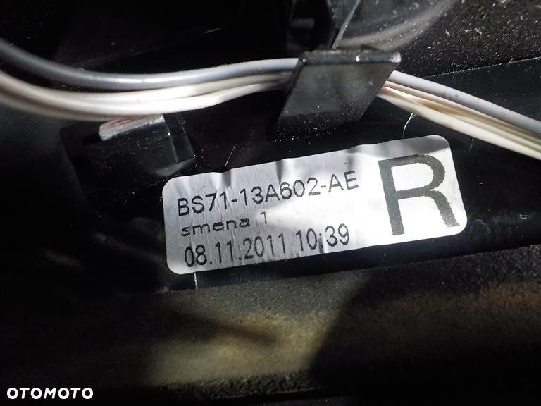 FORD MONDEO IV MK4 HB LIFT LAMPA W KLAPĘ PRAWA LED - 3