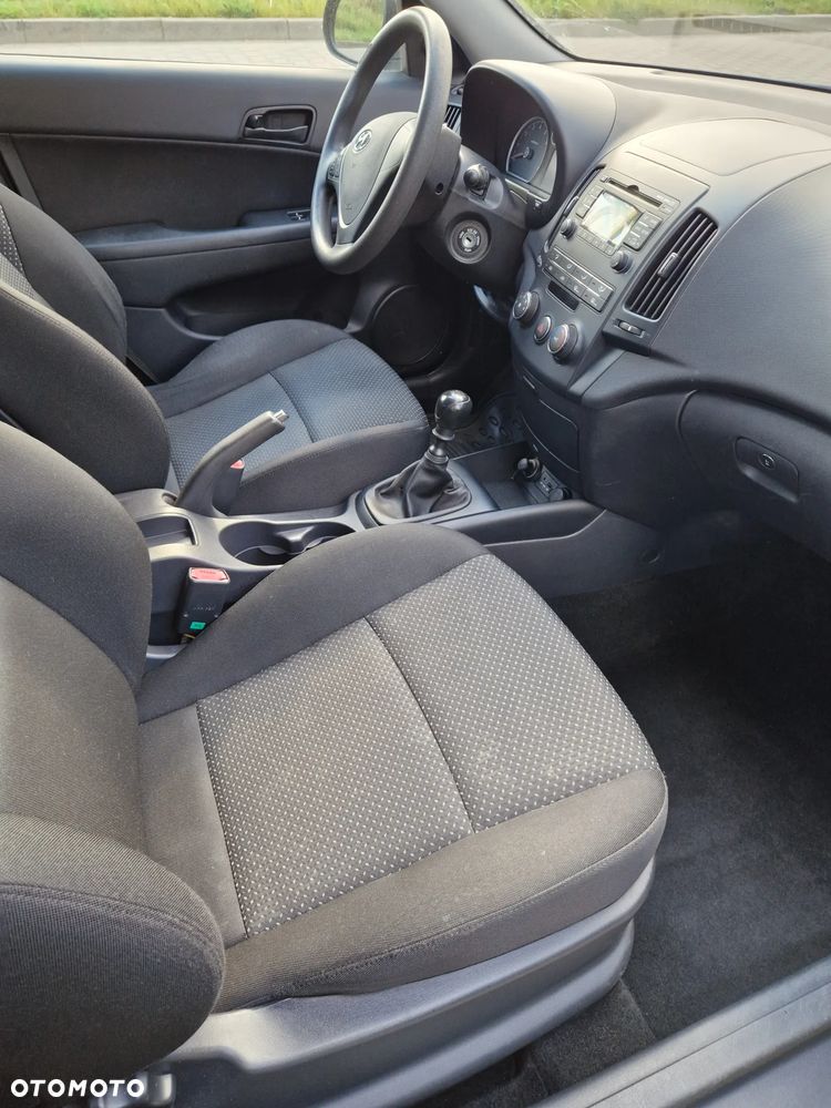 Hyundai i30 1.4 Classic - 9