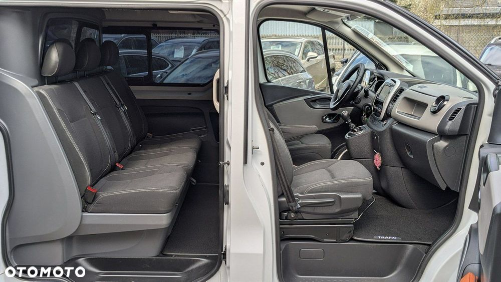 Renault Trafic - 18