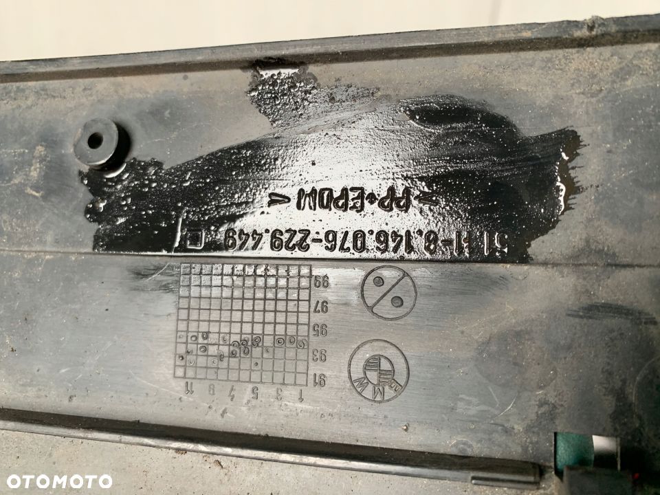 PODKŁADKA POD TABLICĘ REJ. BMW E36 - 3