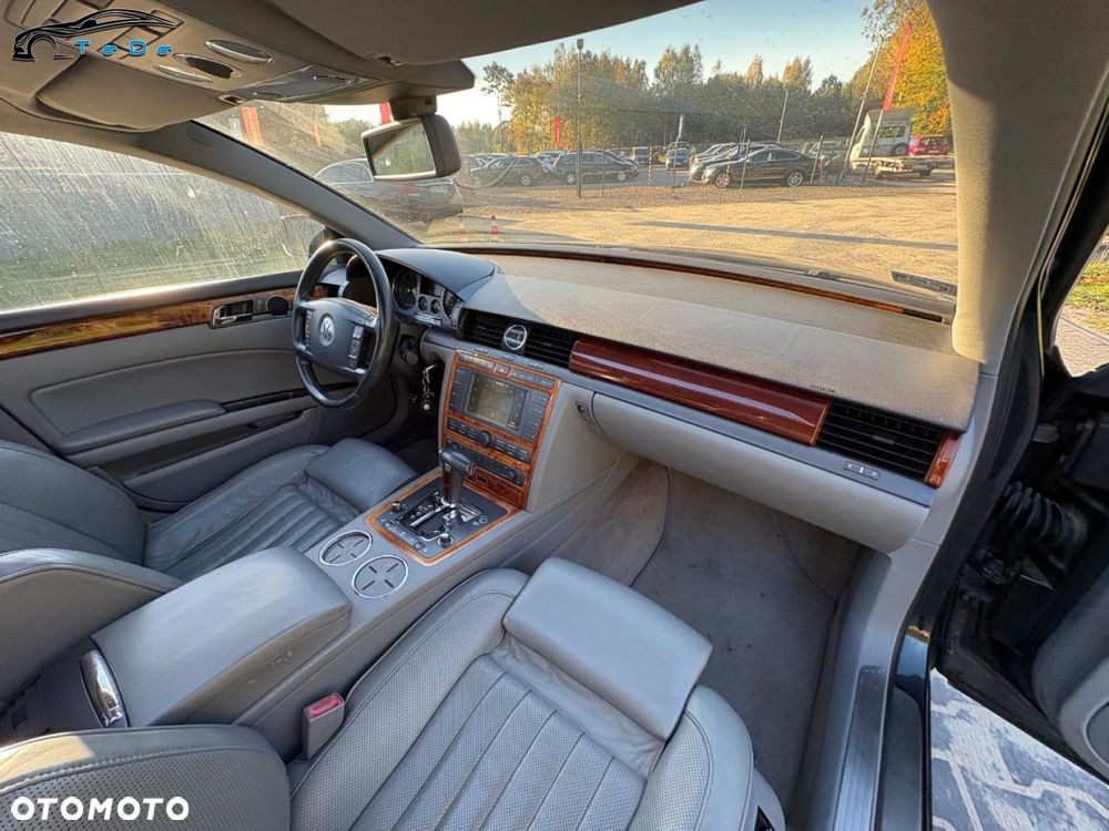 Volkswagen Phaeton - 30