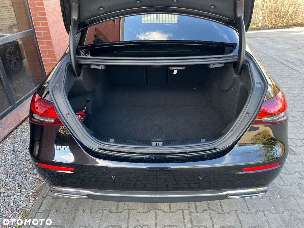 Mercedes-Benz Klasa E 200 9G-TRONIC Exclusive - 28