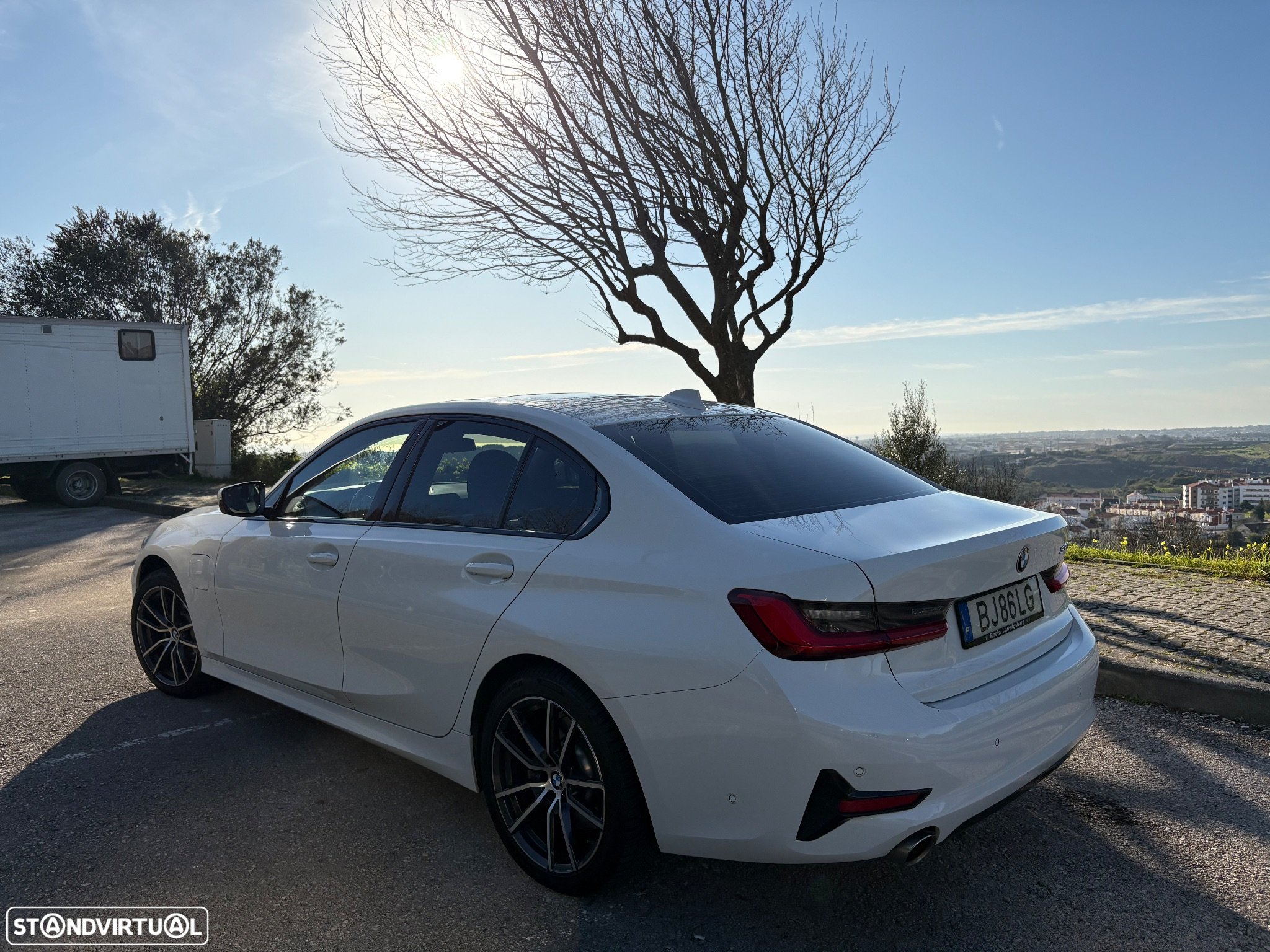 BMW 330 e Auto - 3
