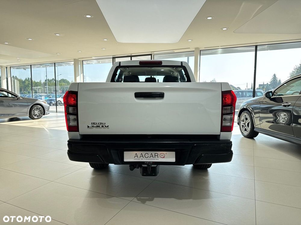 Isuzu D-Max - 4
