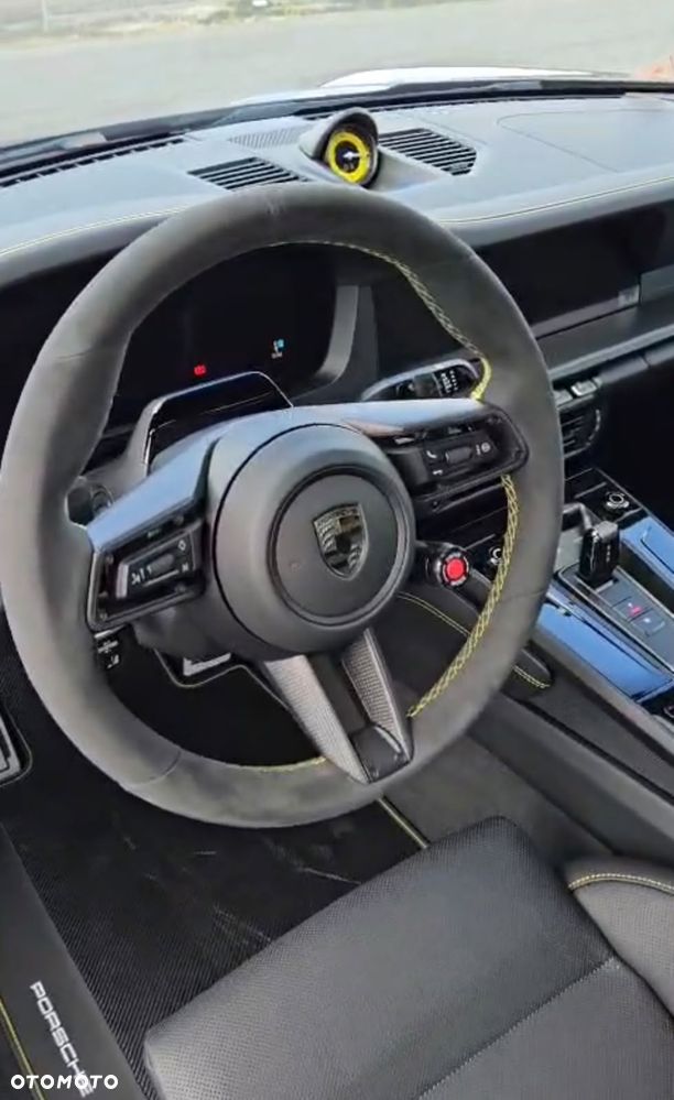 Porsche 911 Carrera Turbo S - 11