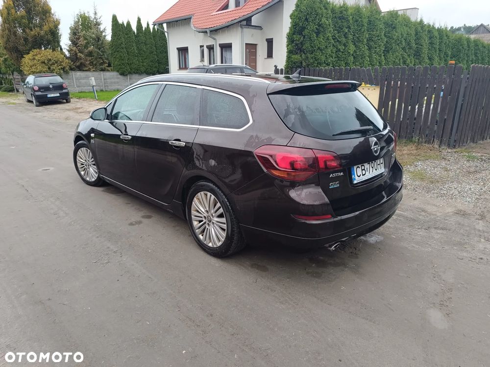Opel Astra IV 1.6 T Cosmo - 3