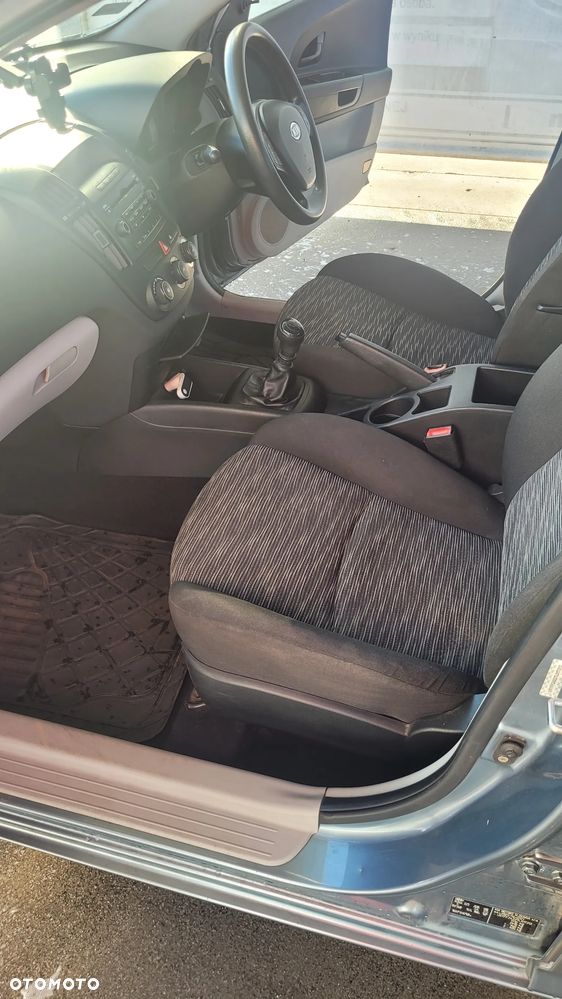 Kia Ceed 1.6 Comfort - 9