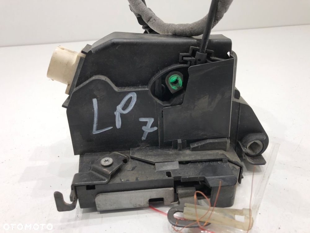 ZAMEK DRZWI LEWY PRZÓD  MINI MINI (R56) 2005 - 2014 Cooper 88 kW [120 KM] benzyna 2006 - 2012 - 3