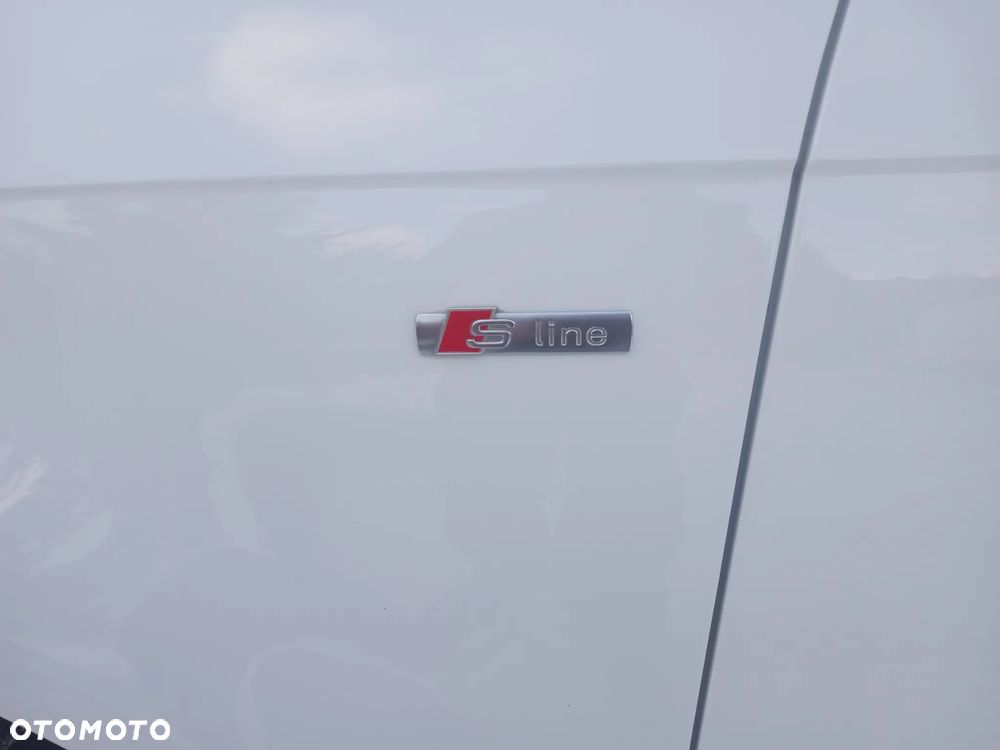 Audi A3 Sportback 2.0 TDI DPF S line Sportpaket (plus) - 19