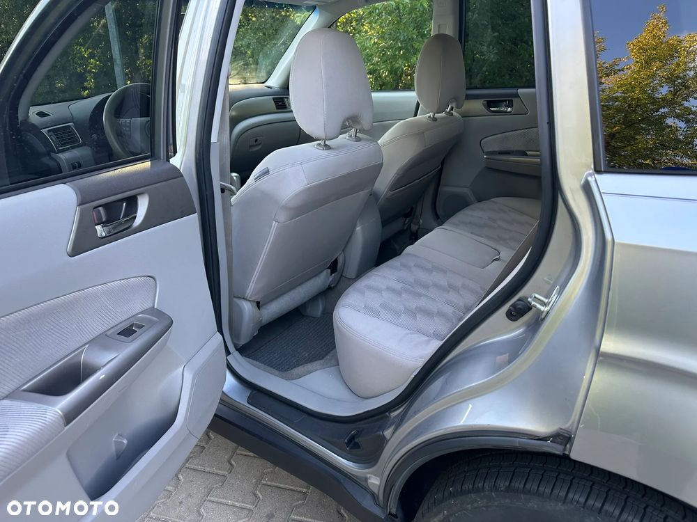 Subaru Forester 2.5 X Limited - 6