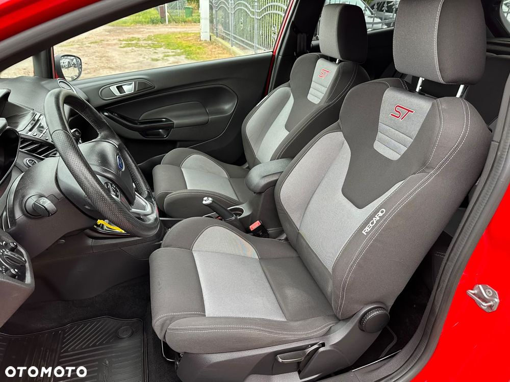 Ford Fiesta 1.6 EcoBoost ST - 6
