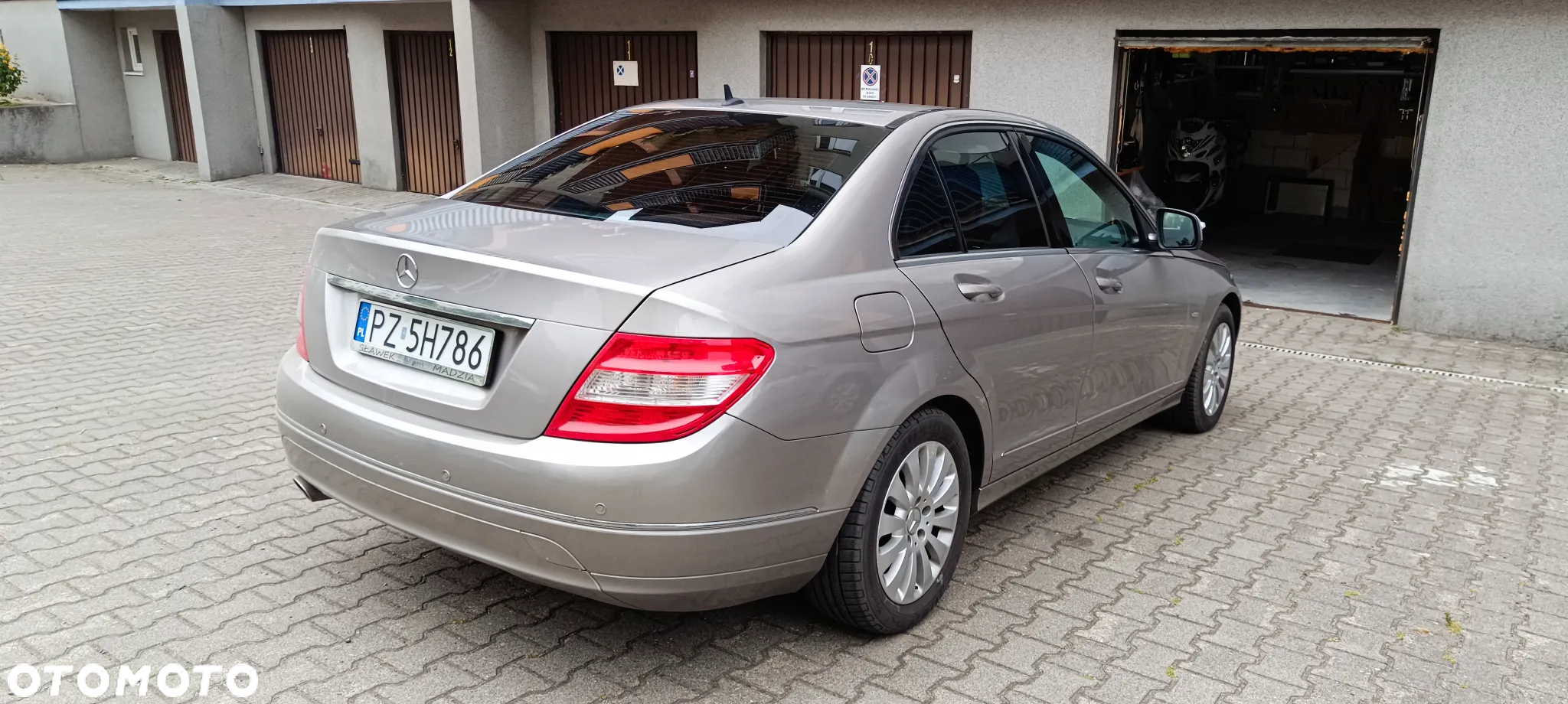 Mercedes-Benz Klasa C 200 T CGI Automatik BlueEFFICIENCY Elegance - 5