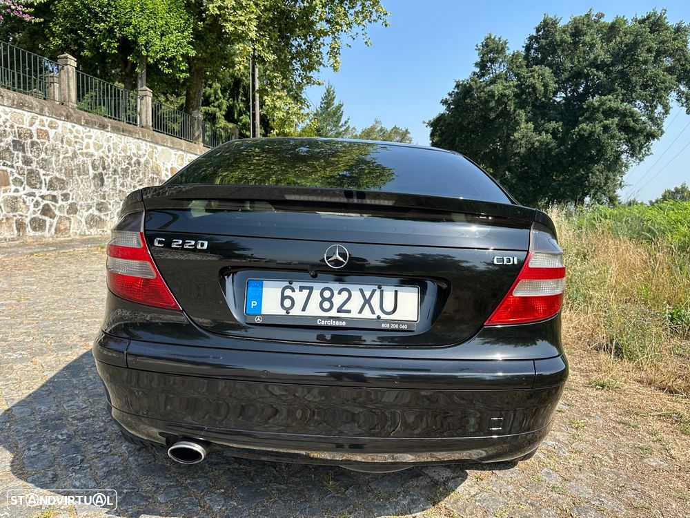 Mercedes-Benz C 220 CDi Sport Coupé Evolution AMG - 18